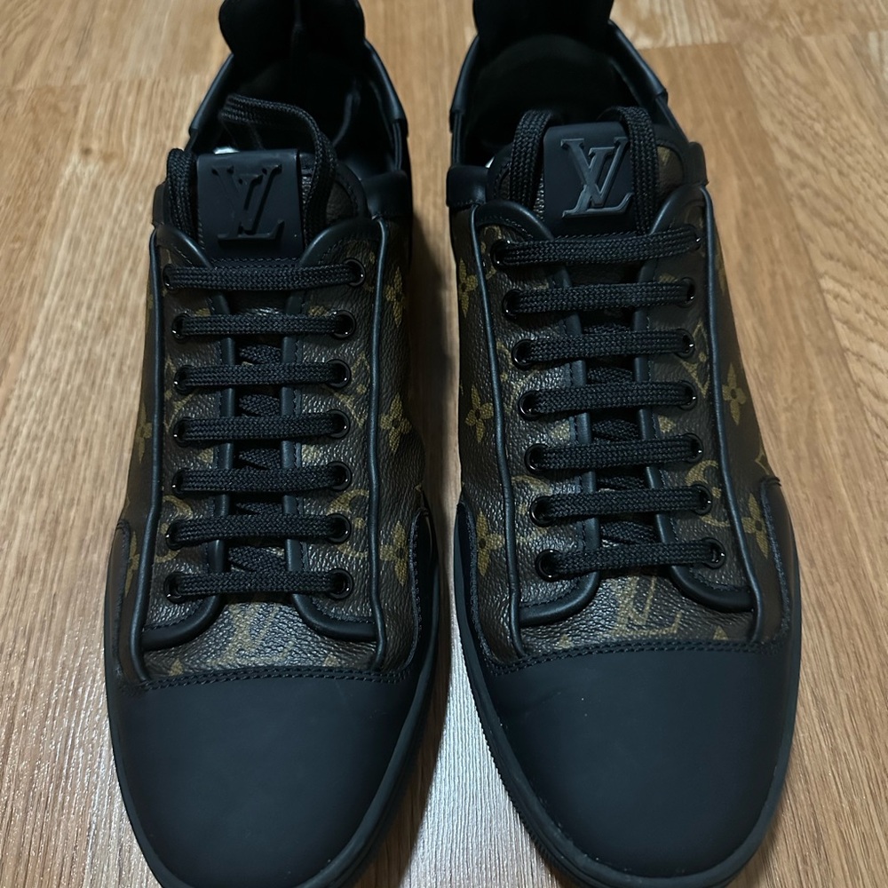 Authentic LV men’s sneaker